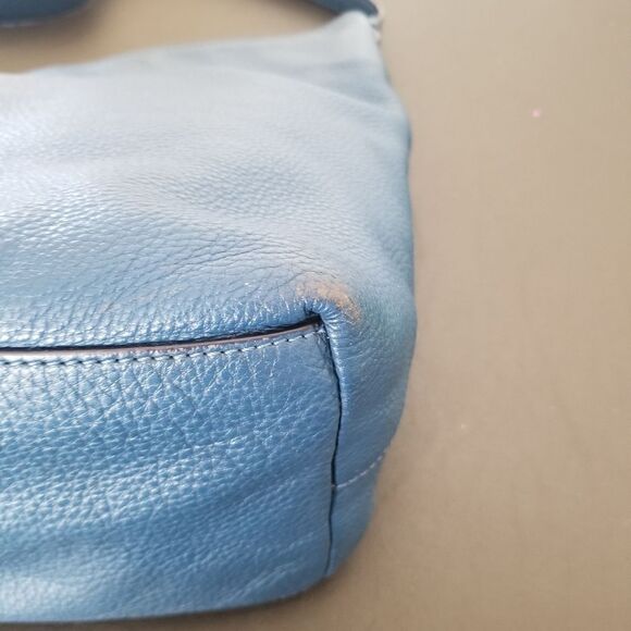 Tory Burch Theta Leather Tote - Picture 9 of 9